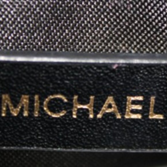 Michael Kors Jet Set Signature Tote Bag with Matching Wallet & Pouch - Picture 9 of 17